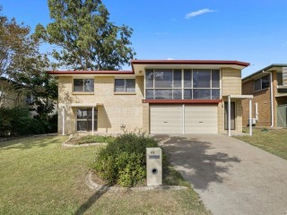 Refurbished, Large Family Home in a Great Location!